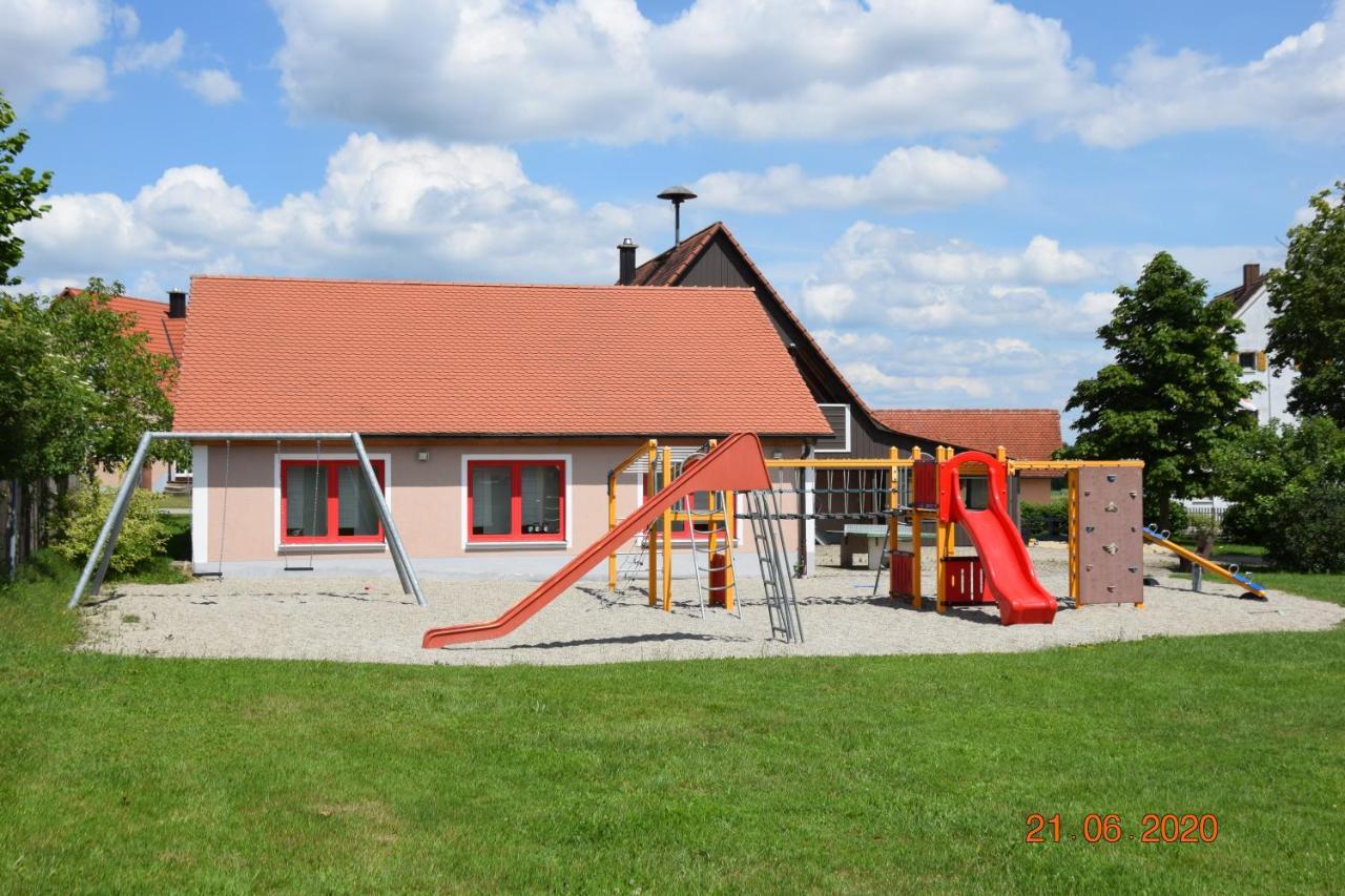 Ferienwohnungen Fewo Landglueck Herrieden Exterior photo